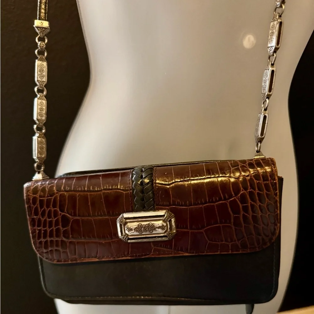 Elegant Black and Brown Leather Shoulder Bag - Picture 2 of 8